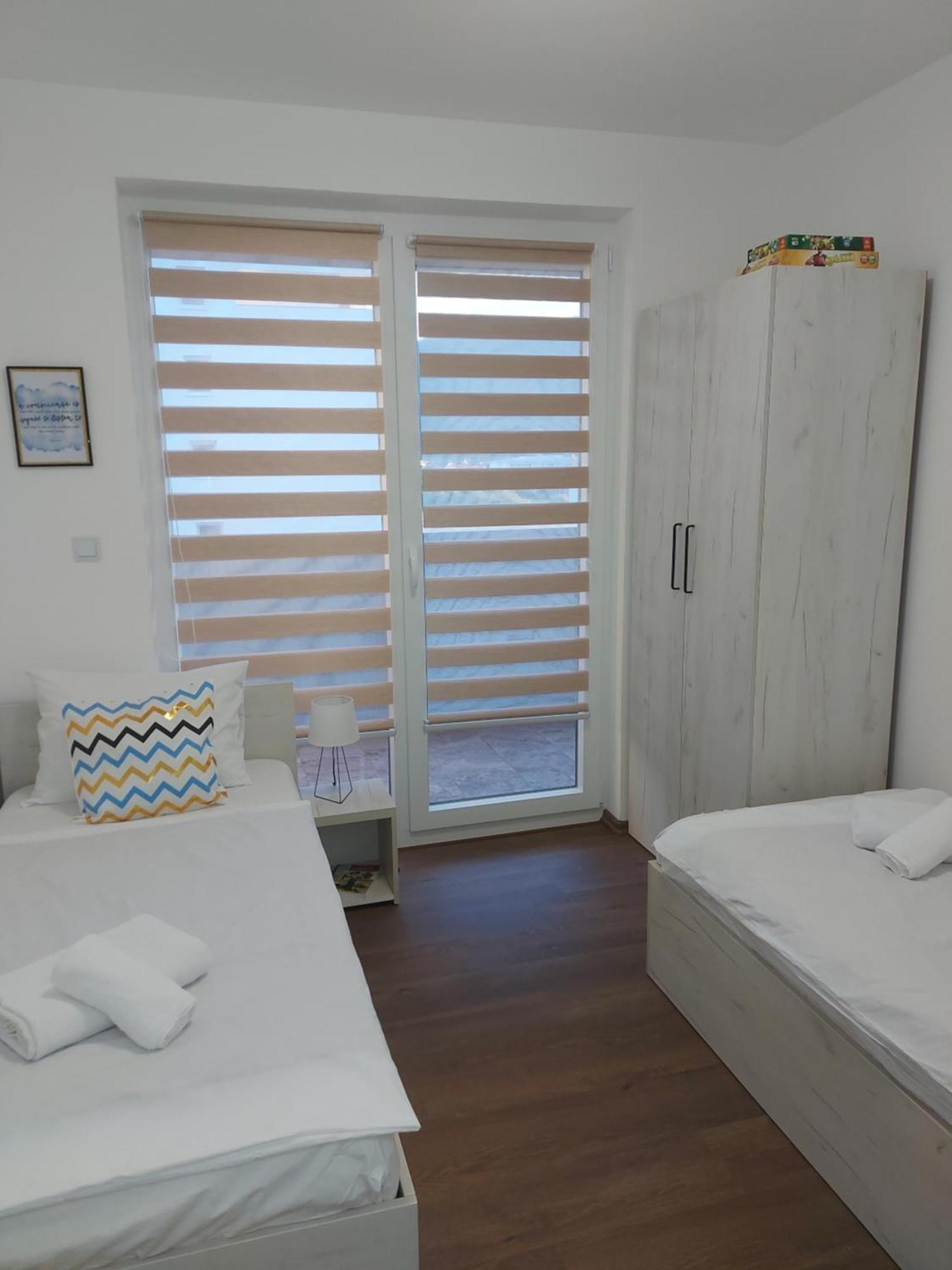 Pinocchio Apartment Bihac Exterior photo