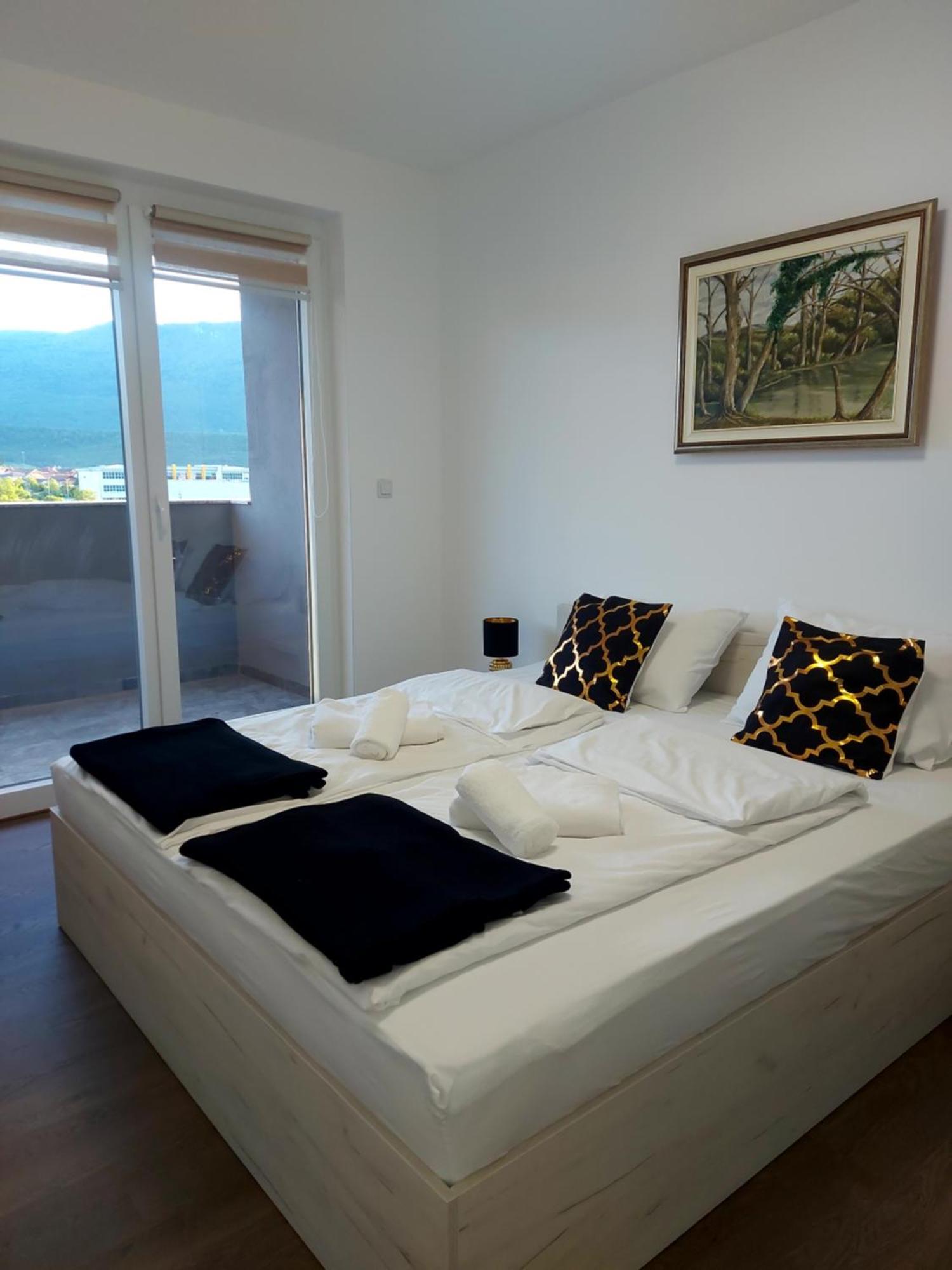 Pinocchio Apartment Bihac Exterior photo